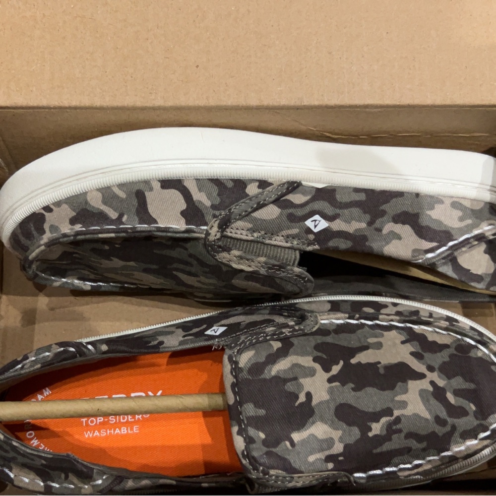 Boys sperry camo shoes